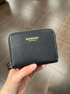 BURBERRY Mini Zip Around Wallet | 博柏利 銀包 (多色)