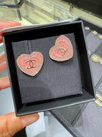 CHANEL Pink Heart CC Earrings | 香奈兒 心心耳環 (粉紅色)
