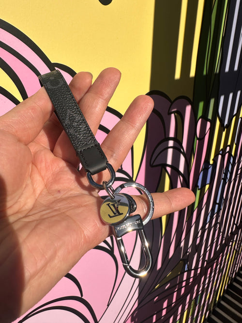 LOUIS VUITTON M61950 Dragonne Bag Charm & Key Holder | 路易威登 吊飾與鑰匙扣 (黑色)