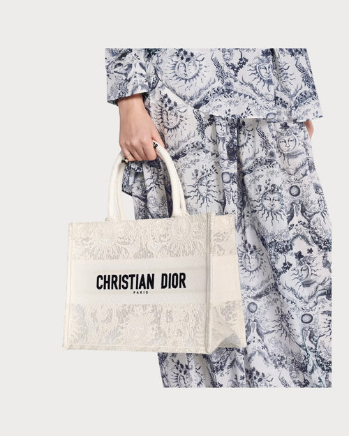 CHRISTIAN DIOR Medium Dior Book Tote Toile de Jouy Soleil Macrame Embroidery | 迪奧 手提袋 (中碼/White)