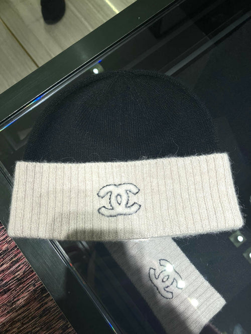 CHANEL 25B Black and White Beanie | 香奈兒 冷帽 (黑白色) - LondonKelly 英國名牌代購