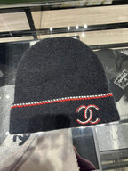 CHANEL 25C Beanie | 香奈兒 冷帽 (黑白紅色) - LondonKelly 英國名牌代購