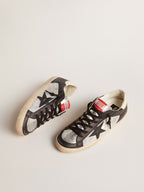 GOLDEN GOOSE Super - Star LTD in metallic leather with black leather star and inserts | 黃金鵝 Super - Star LTD 金屬皮革款,搭配黑色皮革星星與拼接(黑色) - LondonKelly 英國名牌代購