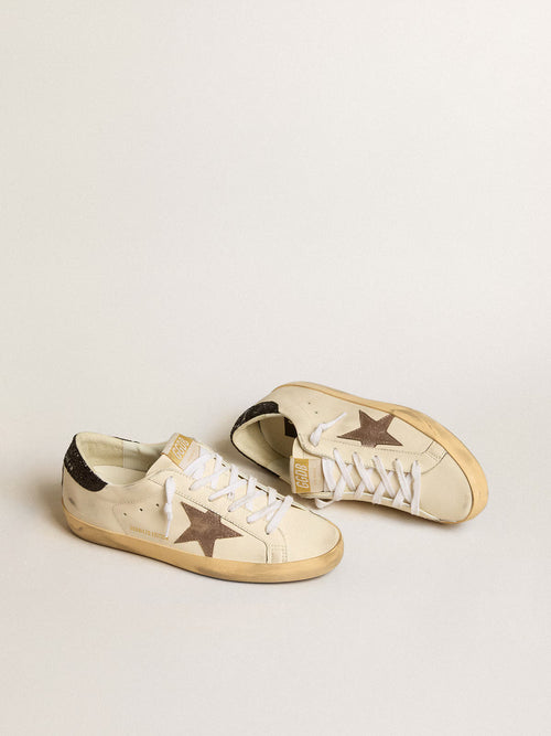 GOLDEN GOOSE Super - Star LTD with laminated leather star and black glitter heel tab | 金鵝 Super - Star LTD 搭配鍍膜皮革星星與黑色亮片後跟標籤(白色) - LondonKelly 英國名牌代購