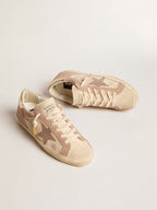 GOLDEN GOOSE Woman's Super - Star in pale pink suede with suede star and platinum heel tab | 黃金鵝 女款 Super - Star 淡粉色麂皮款,搭配麂皮星星與鉑金色後跟標籤(淡粉色) - LondonKelly 英國名牌代購