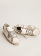 GOLDEN GOOSE Women’s Super - Star with gray suede star and heel tab | 黃金鵝 女款 Super - Star 搭配灰色麂皮星星與後跟標籤(白色) - LondonKelly 英國名牌代購